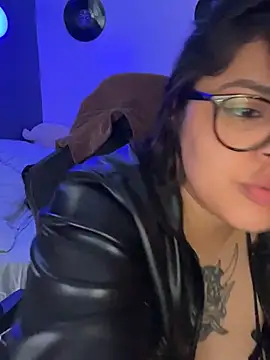 miacanela_xo