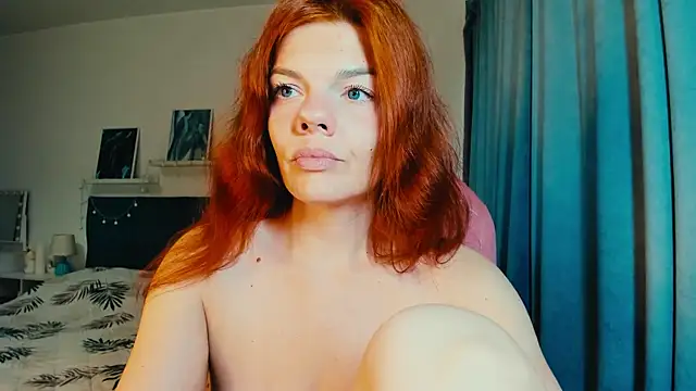 AlysaNightmoon live cam on StripChat