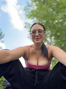 LunaMood live cam on StripChat