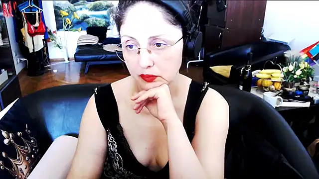 Imperatriza live cam on StripChat