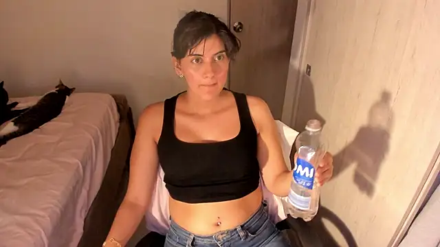 misstoya webcam