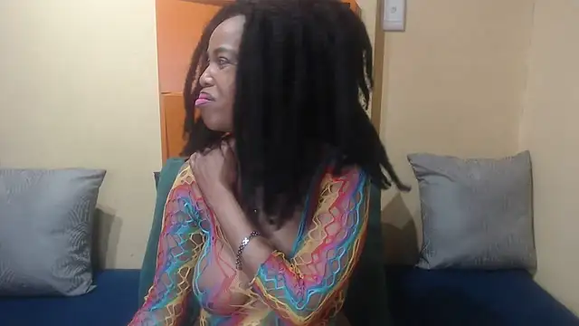AssSeductress43 webcam