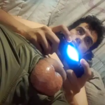 Ortiz3404 live cam on StripChat