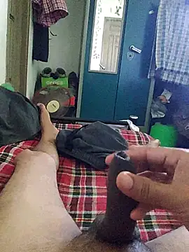 hotbull30 webcam