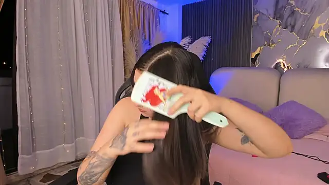 SarahCastro1_ webcam