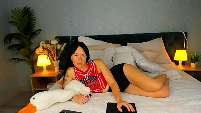 Nika_Blaze webcam
