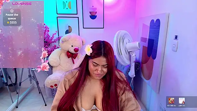 Charlotte_stoone webcam