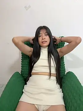 yiyiya520 webcam