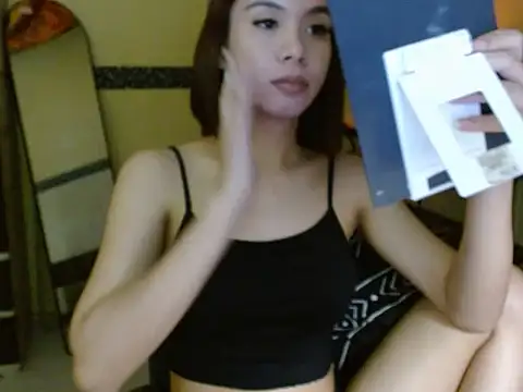 SweetTs4u webcam