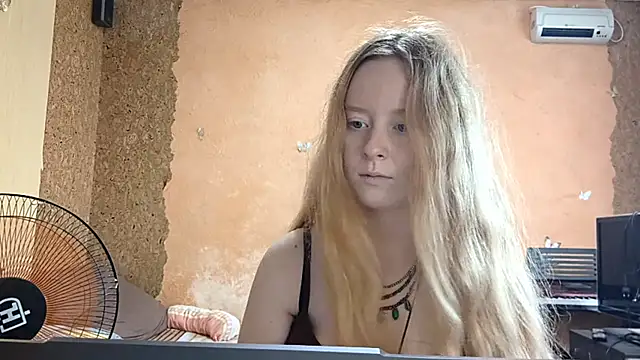 KateVibe_01 webcam