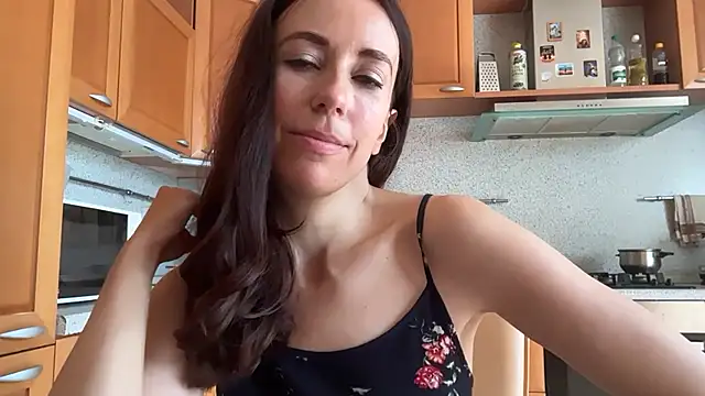 Flamingo_Queen live cam on StripChat
