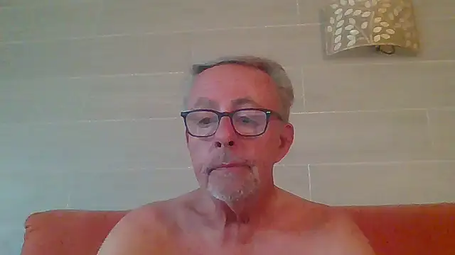 tuggy59 live cam on StripChat
