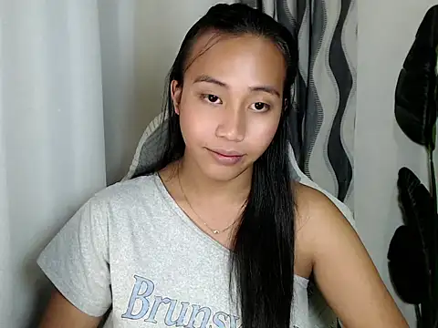 sweetiie_caren webcam