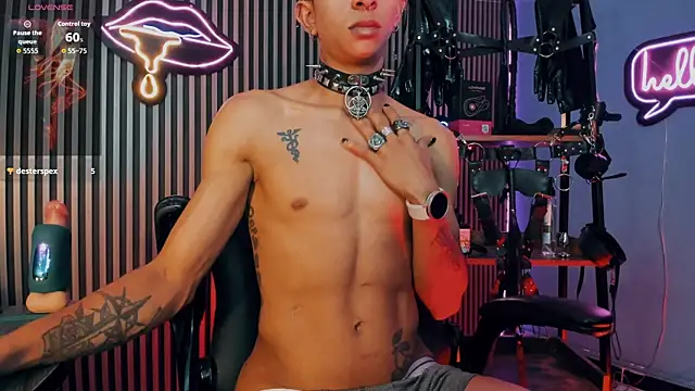 Maximoking26 webcam