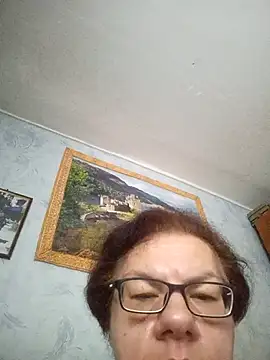 Olena72531 webcam