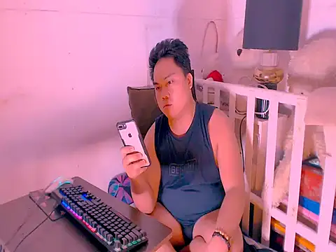Hardking_69 live cam on StripChat