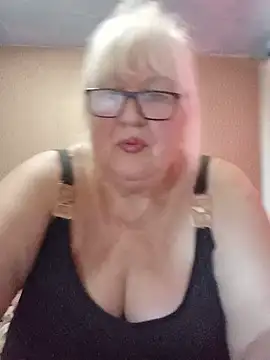 Alexia64231 live cam on StripChat