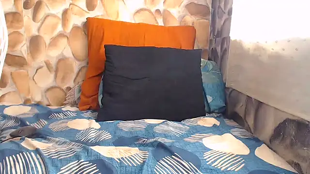 BadAss_Bee live sex cam