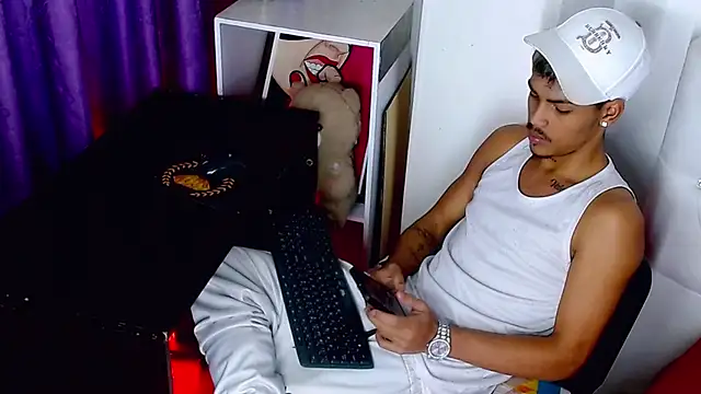 Angel_foxc13