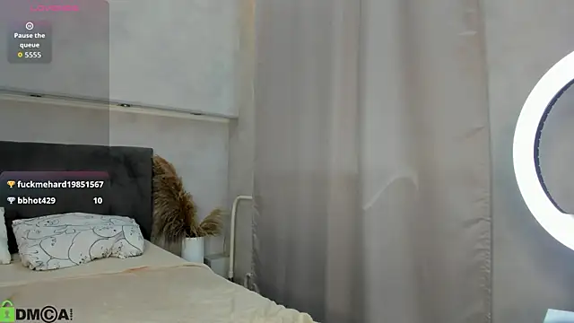 Jerry-Hall webcam