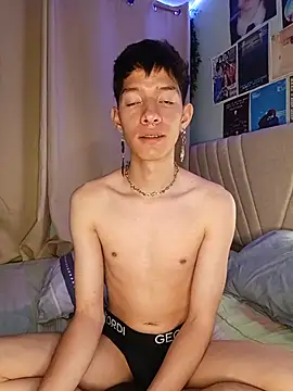 heyy_noah11 webcam