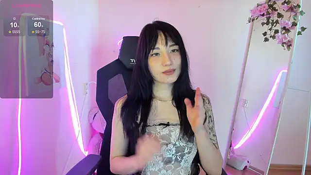AliceeinWonderlanddd webcam