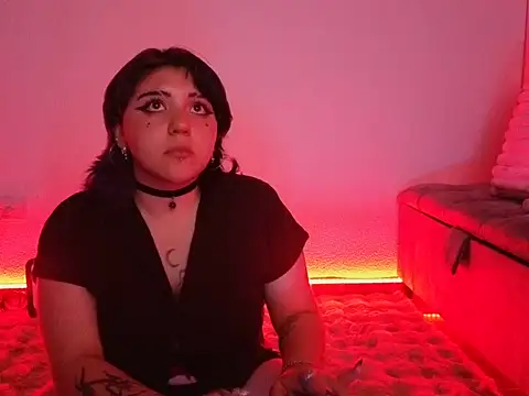 Blueberry_gothic webcam