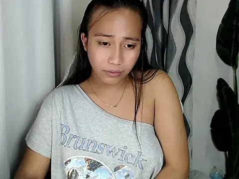 sweetiie_caren webcam