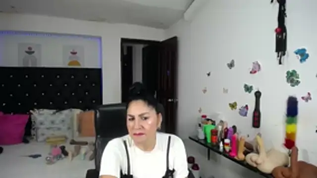mature_bigboobs10 webcam