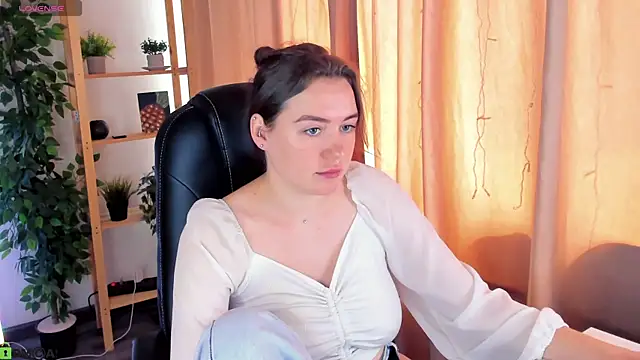 Secret_goddes webcam