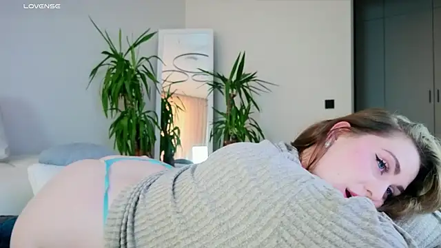 Miss_Magic_Eyes_ Live Web Cam Show