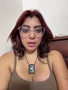 MartinaSooler live sex cam