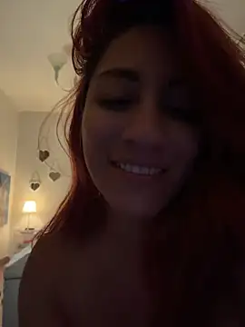 AleDeloo webcam