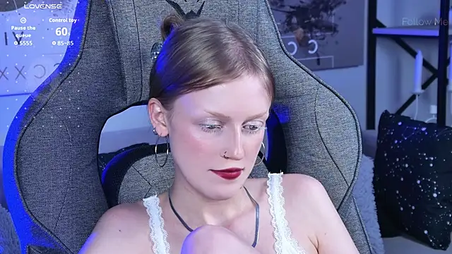 KiraMontoya webcam