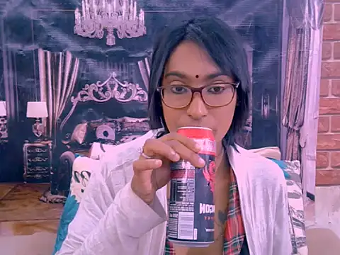 IndianRebel4u2Luv webcam
