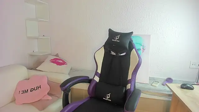 Ella_starrr__ webcam