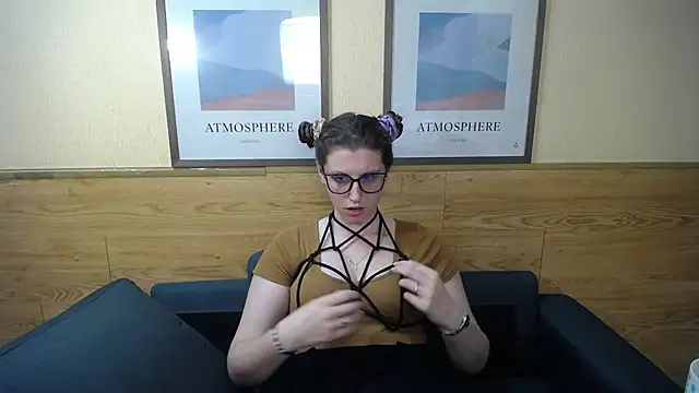 LilianaShine webcam