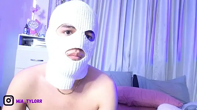 Mia_Tylor01 webcam