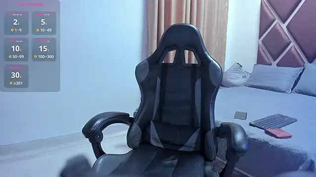 Ithan_Hott webcam
