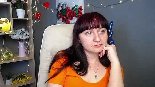 NinaFlawlees webcam