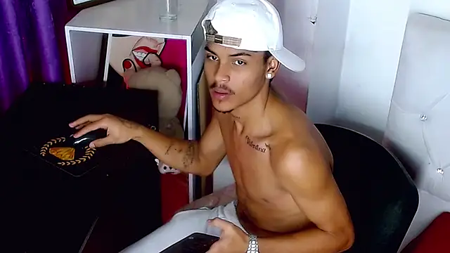Angel_foxc13 webcam
