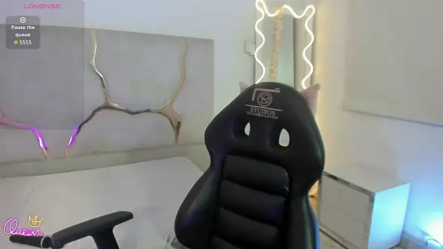 Laulin_tay webcam