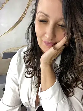 annagrei - AnnaGrei's free webcam - UK Sex Cams