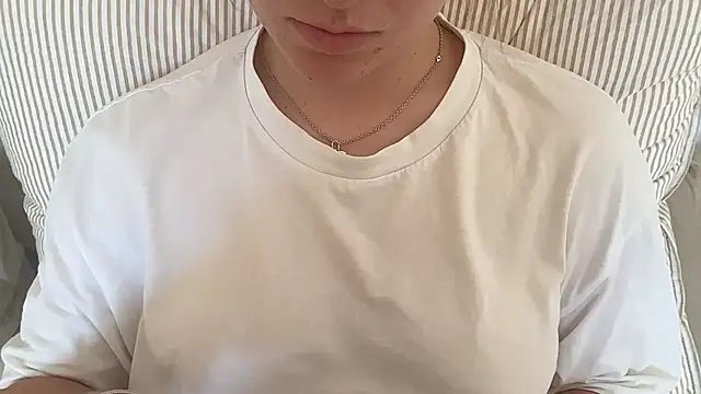 Lucyschickt webcam