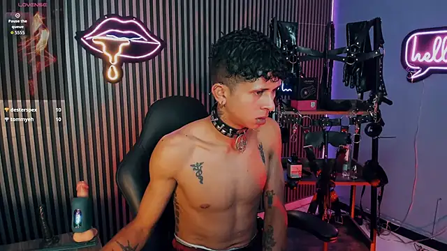 Maximoking26 webcam