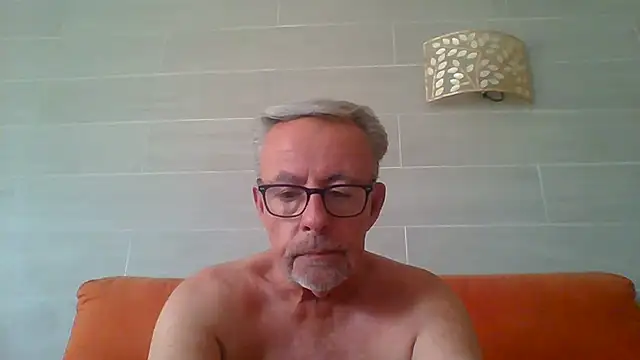 tuggy59 live cam on StripChat
