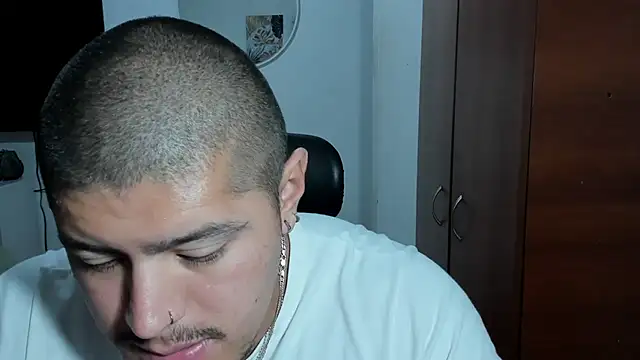 Baltazar_Dupont live cam on StripChat