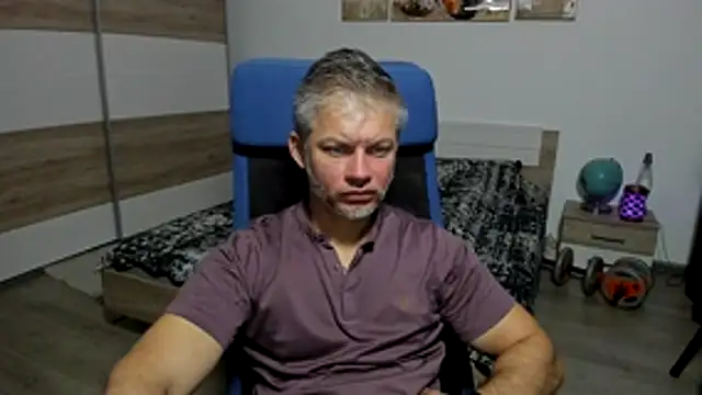 RobbyShawz live cam on StripChat