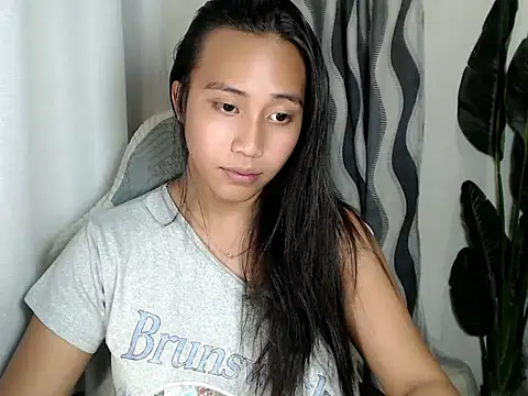 sweetiie_caren webcam