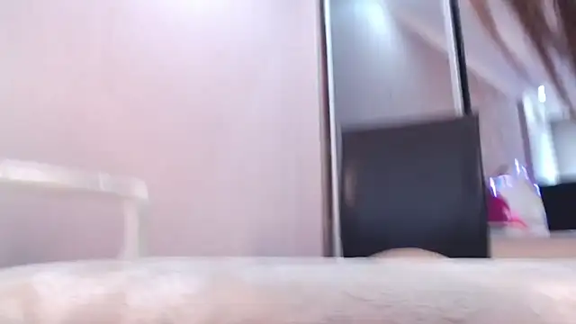 lilianbee - Lilianbee's free webcam - UK Sex Cams